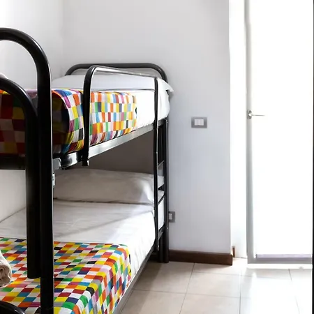 Apartman Housing32 *