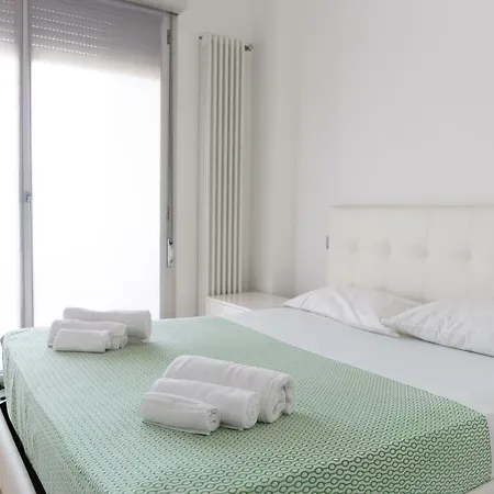 Apartmán Housing32 *