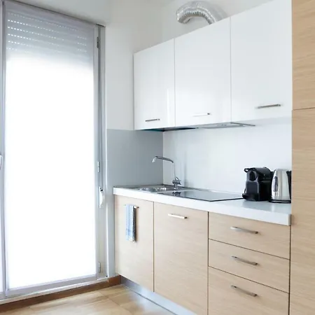 Housing32 Διαμέρισμα *